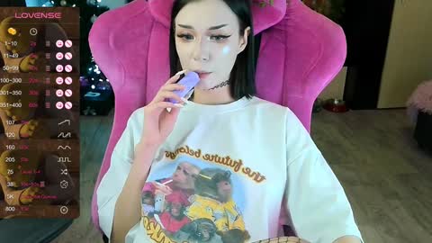 Snapshot of broodmommyy3 chatting on 01/11/25, 12:01 Martha online show from 01/11/25, 12:01