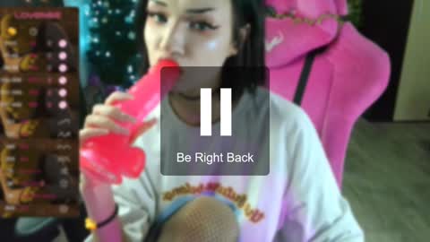 Snapshot of broodmommyy3 chatting on 01/14/25, 10:44 Martha online show from 01/14/25, 10:44