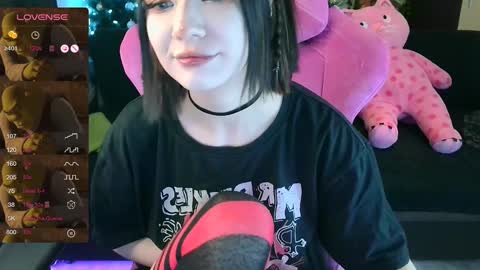 Snapshot of broodmommyy3 chatting on 02/03/25, 10:03 Martha online show from 02/03/25, 10:03