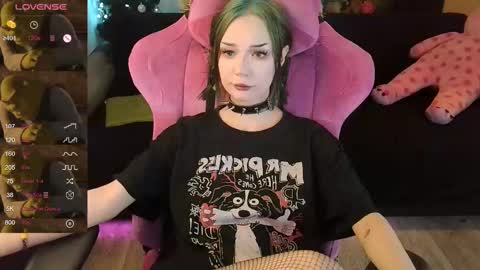 Snapshot of broodmommyy3 chatting on 02/14/25, 12:57 Martha online show from 02/14/25, 12:57