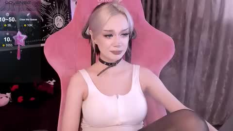 Snapshot of broodmommyy3 chatting on 10/10/25, 11:09 Martha online show from 10/10/25, 11:09