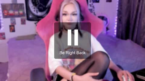 Snapshot of broodmommyy3 chatting on 11/24/25, 01:22 Martha online show from 11/24/25, 01:22