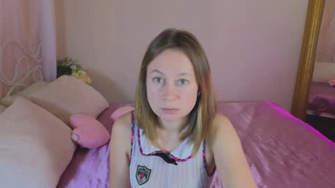 Snapshot of brooke_evans_ chatting on 03/04/25, 12:33 Brooke online show from 03/04/25, 12:33