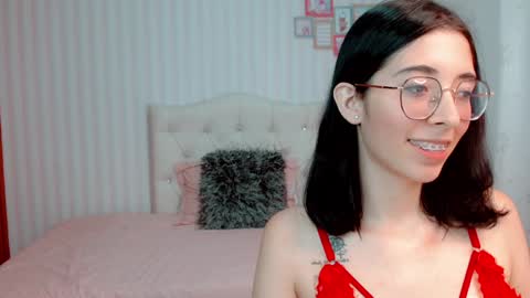 Brook Loves online show from 01/02/25, 07:40