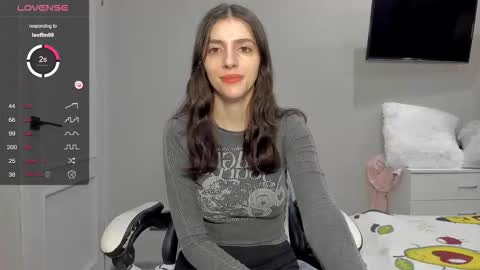 Snapshot of broosnica1 chatting on 02/08/26, 09:23 broosnica1 online show from 02/08/26, 09:23