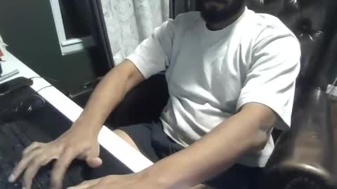 brownbd32 online show from 12/03/24, 08:05