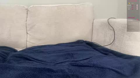 Snapshot of brownboy6999 chatting on 12/20/25, 10:17 brownboy6999 online show from 12/20/25, 10:17