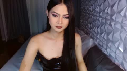 Snapshot of brownsausageroberta chatting on 01/24/25, 07:51 Roberta GODDESS OF PLEASURE AND SEXUALDESIRE online show from 01/24/25, 07:51