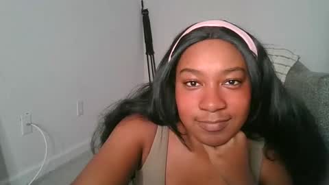 Snapshot of brownsugarcutie3 chatting on 10/15/25, 08:42 Brownsuagrcutie online show from 10/15/25, 08:42
