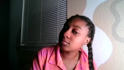 Snapshot of brownsugarcutie3 chatting on 06/14/26, 02:46 Brownsuagrcutie online show from 06/14/26, 02:46