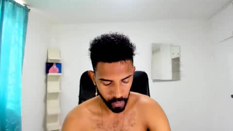 bruce_1111 online show from 10/12/25, 06:40