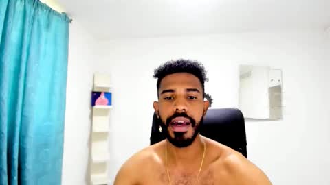 bruce_1111 online show from 10/13/25, 08:31