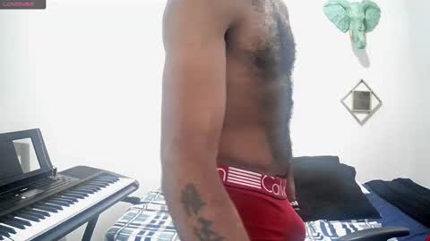 bruce_1111 online show from 10/29/25, 09:38