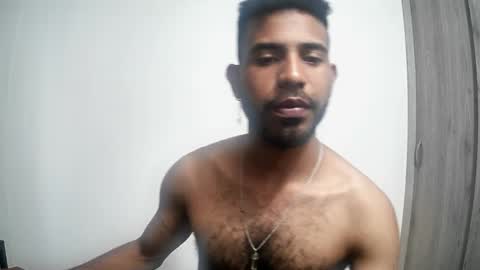 bruce_1111 online show from 05/01/26, 10:36