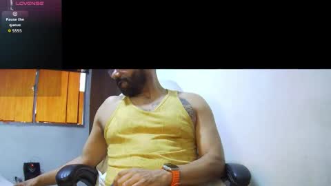 Bruce online show from 11/26/25, 09:38