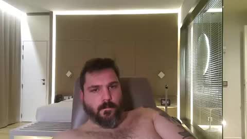 Snapshot of bruce_wayne34 chatting on 02/14/25, 08:48 Bruce Wayne online show from 02/14/25, 08:48