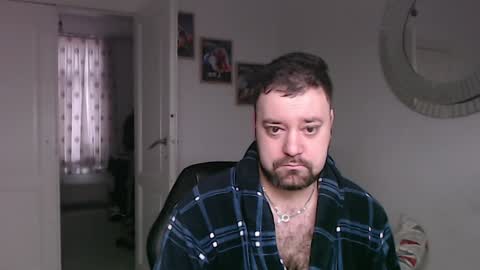 Snapshot of brucemf chatting on 02/08/25, 08:31 Bruce online show from 02/08/25, 08:31