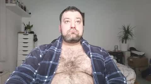 Snapshot of brucemf chatting on 04/24/26, 08:33 Bruce online show from 04/24/26, 08:33