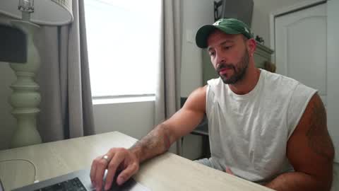 onlyfans BRUCESTRYKER online show from 11/25/25, 07:03