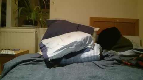 Snapshot of bruhhhh1992 chatting on 10/11/25, 08:40 hardForYou hard new cum finger online show from 10/11/25, 08:40