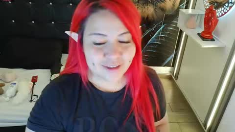 Bruja SCarlata online show from 05/05/26, 01:13