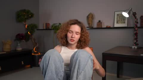 Tess online show from 04/16/26, 09:39