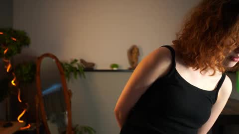 Tess online show from 04/24/26, 02:41