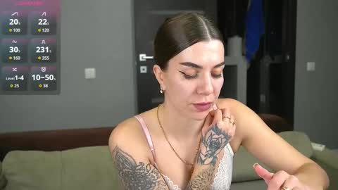 Snapshot of brunette_from_the_moon chatting on 02/05/26, 10:58 Alice online show from 02/05/26, 10:58