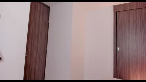 Snapshot of brunnahart chatting on 12/02/24, 06:54 online show from 12/02/24, 06:54