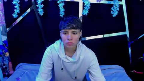 Snapshot of bruno_cruz chatting on 09/16/25, 02:45 Bruno Cruz online show from 09/16/25, 02:45