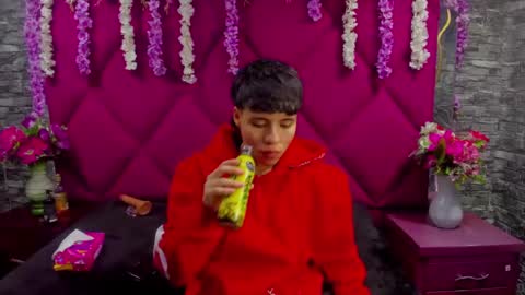 Snapshot of bruno_cruz chatting on 09/27/25, 03:00 Bruno Cruz online show from 09/27/25, 03:00