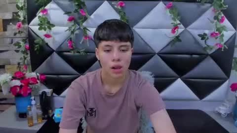 Snapshot of bruno_cruz chatting on 11/05/25, 02:22 Bruno Cruz online show from 11/05/25, 02:22