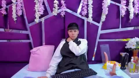 Snapshot of bruno_cruz chatting on 11/26/25, 01:39 Bruno Cruz online show from 11/26/25, 01:39