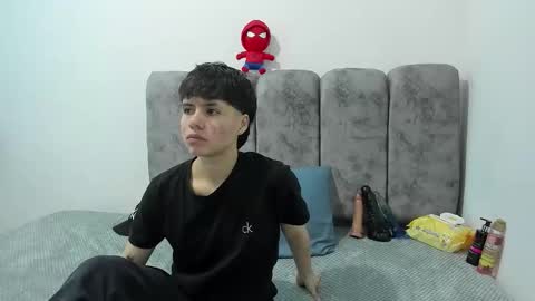 Snapshot of bruno_cruz chatting on 03/26/26, 02:39 Bruno Cruz online show from 03/26/26, 02:39