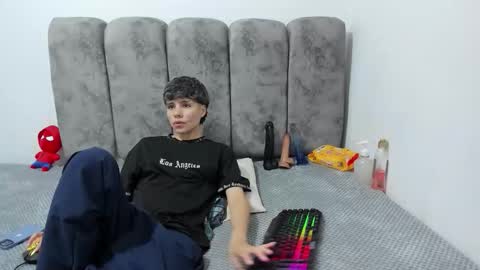 Snapshot of bruno_cruz chatting on 05/07/26, 02:28 Bruno Cruz online show from 05/07/26, 02:28