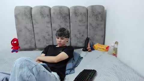 Snapshot of bruno_cruz chatting on 05/14/26, 02:29 Bruno Cruz online show from 05/14/26, 02:29