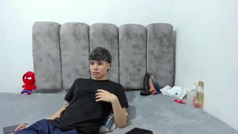 Snapshot of bruno_cruz chatting on 05/23/26, 02:06 Bruno Cruz online show from 05/23/26, 02:06