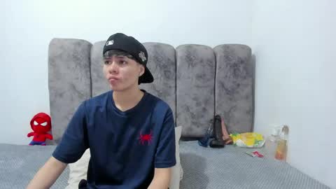 Snapshot of bruno_cruz chatting on 08/04/26, 01:53 Bruno Cruz online show from 08/04/26, 01:53