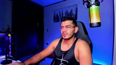Snapshot of bruno_diaz31 chatting on 03/04/25, 04:17 Bruno online show from 03/04/25, 04:17