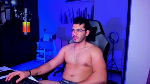 Snapshot of bruno_diaz31 chatting on 04/07/26, 03:18 Bruno online show from 04/07/26, 03:18