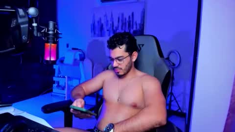 Snapshot of bruno_diaz31 chatting on 04/12/26, 03:22 Bruno online show from 04/12/26, 03:22