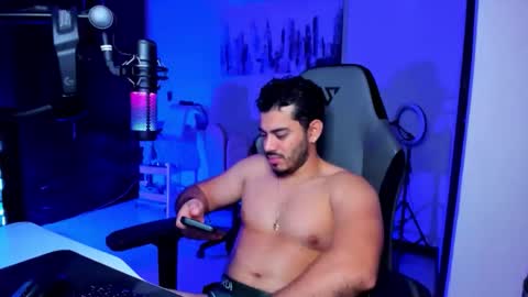 Snapshot of bruno_diaz31 chatting on 04/15/26, 04:52 Bruno online show from 04/15/26, 04:52