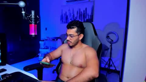 Snapshot of bruno_diaz31 chatting on 05/12/26, 03:36 Bruno online show from 05/12/26, 03:36