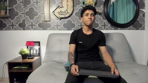 Snapshot of bruno_snow chatting on 03/23/26, 03:43 bruno_snow online show from 03/23/26, 03:43