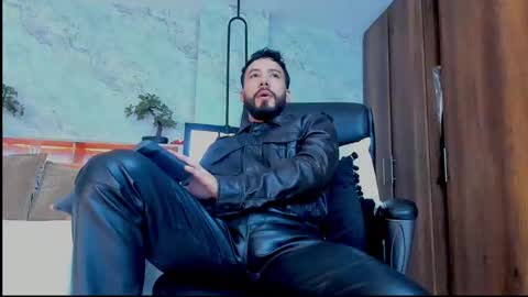 Andres Suarez online show from 03/12/25, 04:13