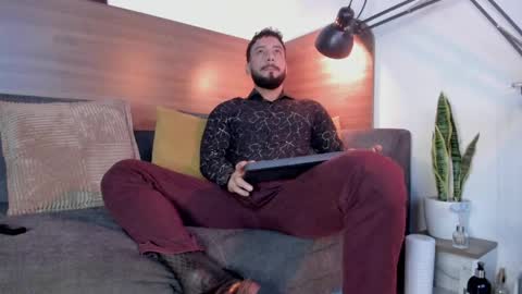 Andres Suarez online show from 04/27/26, 04:49