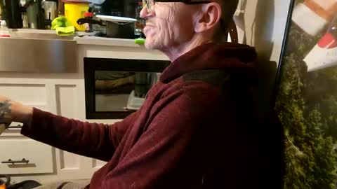 Snapshot of brushsquach chatting on 02/23/25, 06:39 Steve... aka SkinnieDippin aka TimberTramp online show from 02/23/25, 06:39