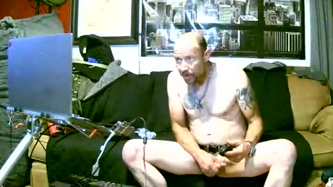 Snapshot of brutal3anddone chatting on 03/15/26, 06:08 brutal3anddone online show from 03/15/26, 06:08