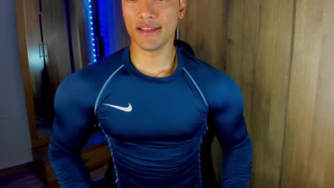 Snapshot of bryan_boy_ chatting on 02/20/25, 01:46 bryan online show from 02/20/25, 01:46