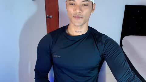 Snapshot of bryan_boy_ chatting on 09/19/25, 07:14 bryan online show from 09/19/25, 07:14